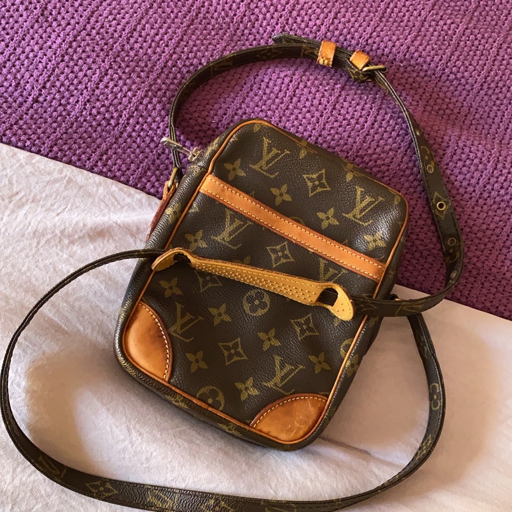 SOLD LV petite Danube crossbody